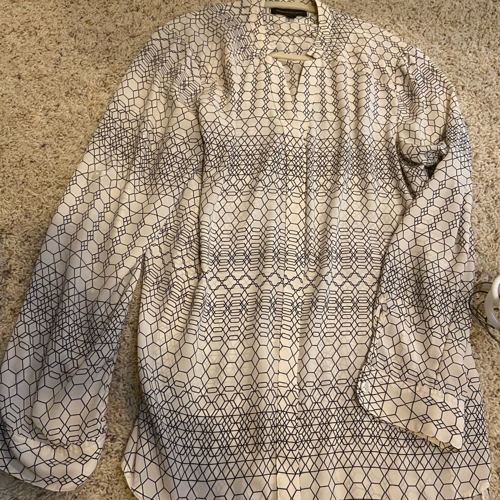 Banana Republic geometric button down blouse